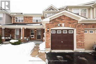 1420 Mcdermott Wy in Milton, ON - Building Photo