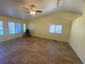 12 Wisteria Ct in Reno, NV - Building Photo - Building Photo