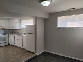 2204 6th Ave-Unit -Apt A in Parkersburg, WV - Building Photo - Building Photo