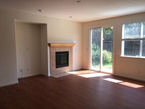 1139 Meredith Way in Folsom, CA - Building Photo - Building Photo