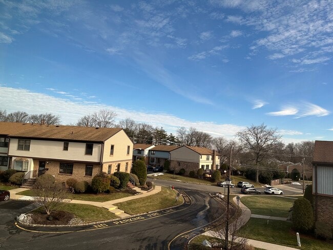 property at 22 Highview Dr