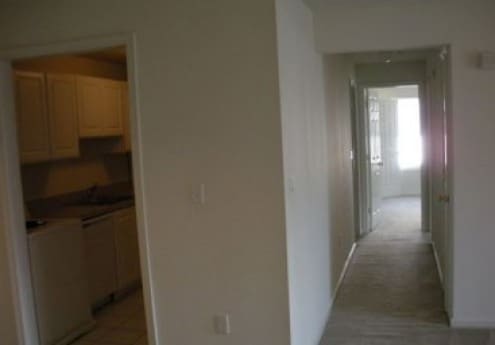 Millstone Plaza Apartments in Newark, DE - Foto de edificio - Building Photo