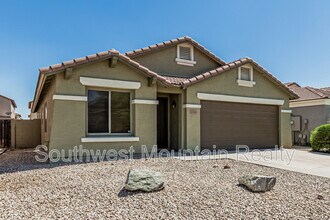 1949 W Vineyard Plains Dr in Queen Creek, AZ - Building Photo - Building Photo