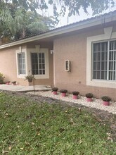 9888 Kamena Cir in Boynton Beach, FL - Building Photo - Building Photo
