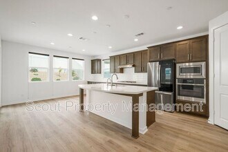 32246 Hillstone St in Temecula, CA - Building Photo - Building Photo