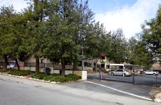 Bonita Apartments in Banning, CA - Building Photo