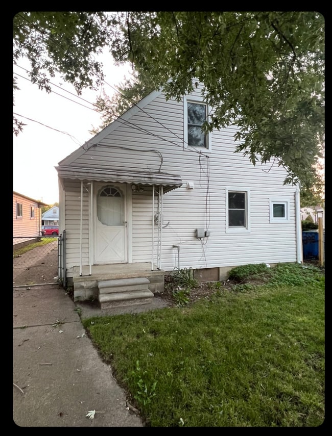 property at 22376 Columbus Ave