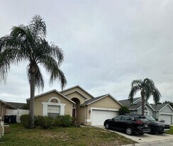 436 Saddle Ridge Dr in Davenport, FL - Building Photo