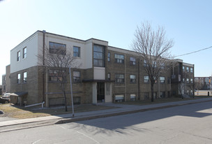 2645 Keele St Apartments