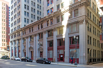 Marquette Apartments in St. Louis, MO - Foto de edificio - Building Photo