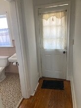 87 Town Hill Ave, Unit 2n in Danbury, CT - Foto de edificio - Building Photo