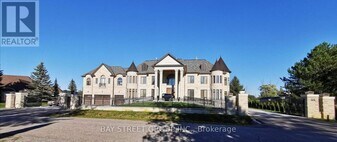 55 Abbotsford Rd in Gormley, ON - Building Photo