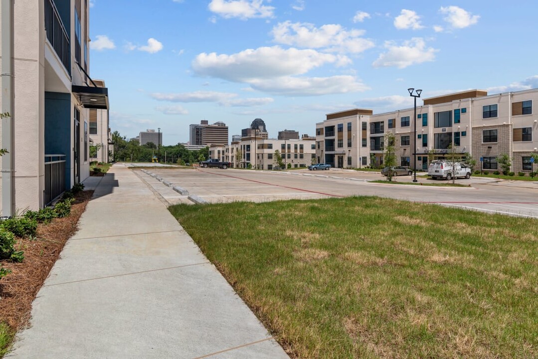 Bayou Grande in Shreveport, LA - Foto de edificio