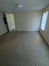 51 Walnut Branch Dr in Rocky Point, NC - Building Photo - Building Photo