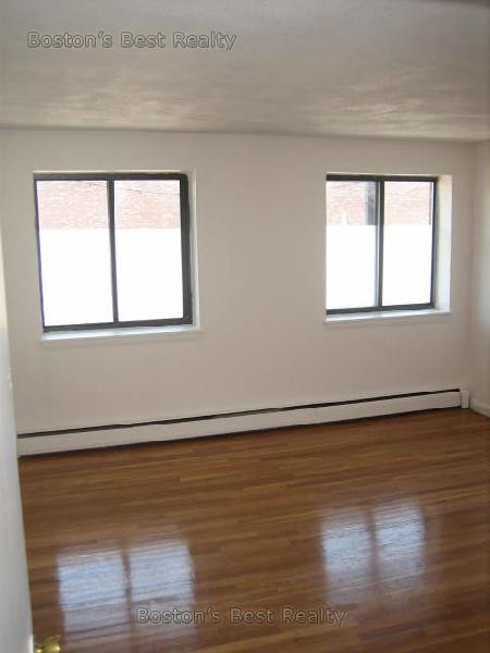 1027 Commonwealth Avenue-Unit -12 in Boston, MA - Building Photo - Building Photo