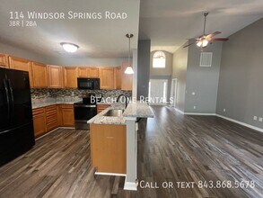 114 Windsor Springs Rd in Conway, SC - Foto de edificio - Building Photo