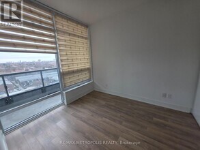 1350 Ellesmere Rd in Toronto, ON - Building Photo - Building Photo