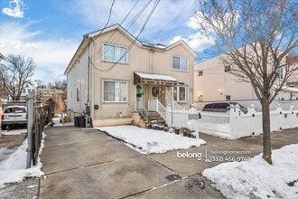 18 Wayne St in Staten Island, NY - Building Photo - Building Photo