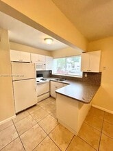7626 NE 6th Ct in Miami, FL - Building Photo - Building Photo