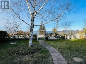 851 Lake Dr E in Georgina, ON - Building Photo - Building Photo