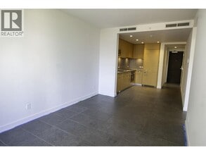 1028 Barclay St in Vancouver, BC - Building Photo - Building Photo