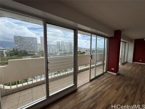 2085 Ala Wai Blvd in Honolulu, HI - Building Photo - Building Photo