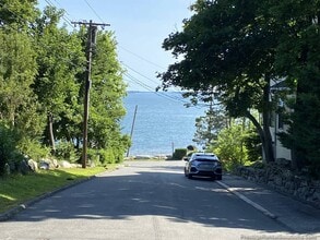 297 Nahant Rd, Unit 2 in Nahant, MA - Foto de edificio - Building Photo