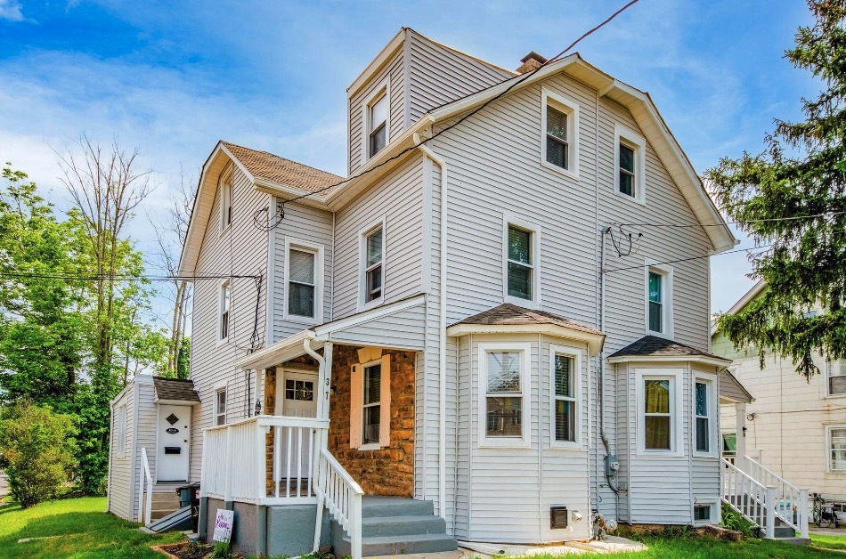 37 Walnut St, Unit Studio in Morton, PA - Foto de edificio