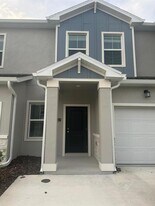 2661 Skyline Lp in Kissimmee, FL - Building Photo