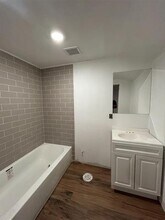318 E Shepherd St in Denison, TX - Building Photo - Building Photo