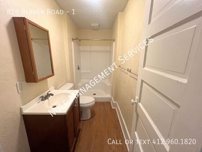 816 Beaver Rd in Ambridge, PA - Building Photo - Building Photo