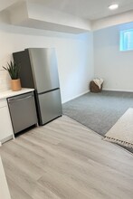 7729-174A 174A Ave NW in Edmonton, AB - Building Photo - Building Photo