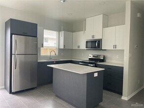 3401 Frio Ave in McAllen, TX - Building Photo - Building Photo