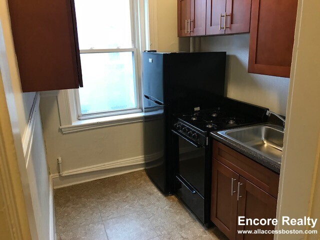 property at 9 Egremont Rd