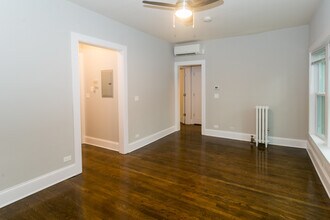 4706 N Racine Ave, Unit W in Chicago, IL - Building Photo - Building Photo
