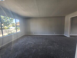 2910 Yorkshire Ct in Pleasanton, CA - Building Photo - Building Photo