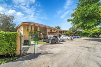 9182 NW 40th St in Coral Springs, FL - Building Photo - Building Photo