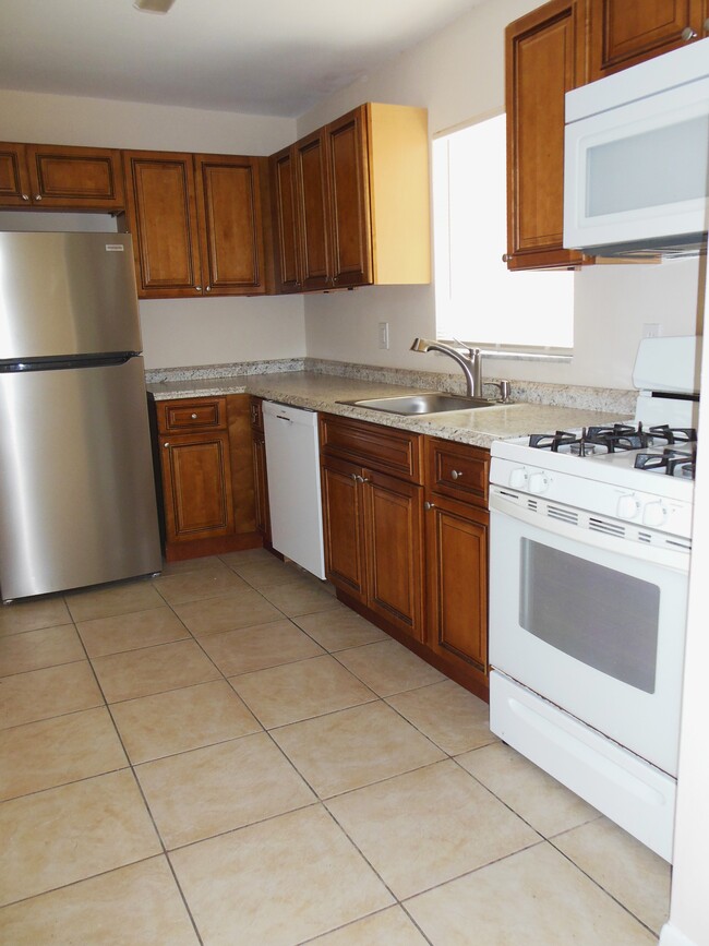 2472 Evergreen Ave in Deltona, FL - Building Photo - Building Photo