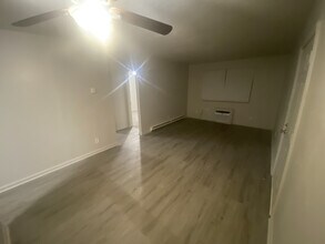 Room in Condo on Alamance Church Rd in Greensboro, NC - Building Photo - Building Photo