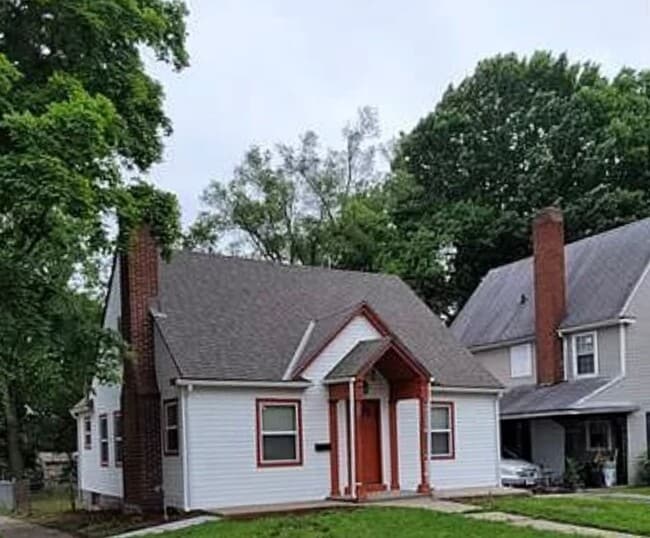 property at 5801 Woodland Ave