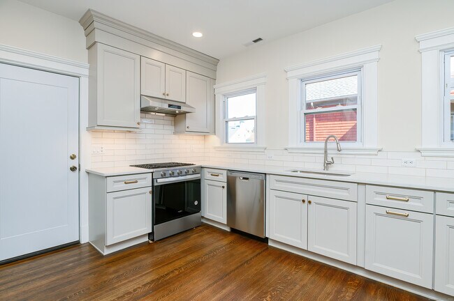 56 Pendleton St in New Haven, CT - Building Photo - Building Photo