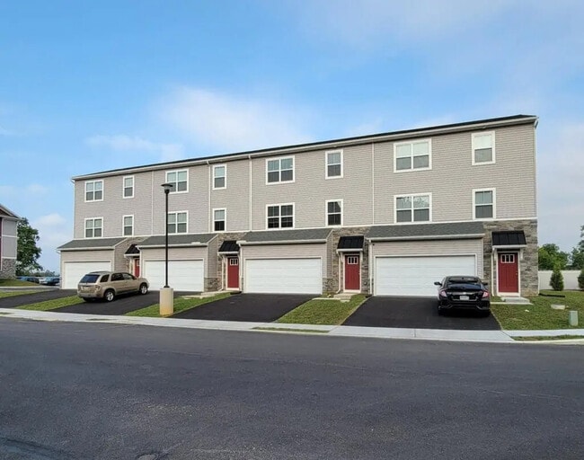 property at 4616 Commerce St