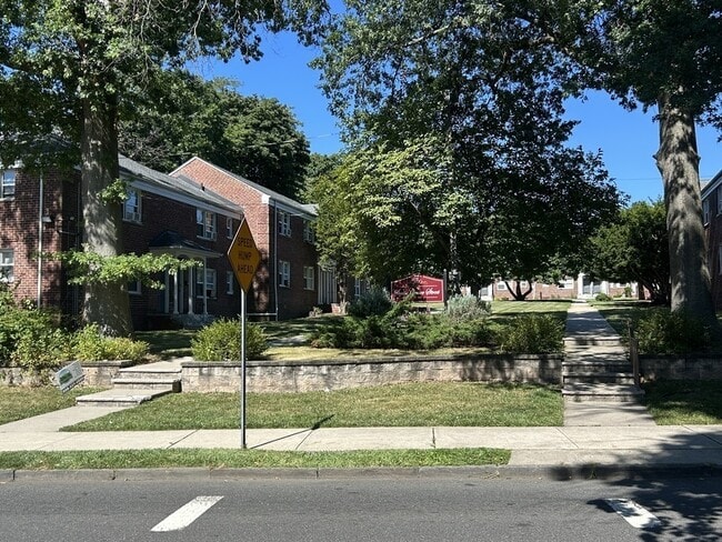 property at 353 S Center St