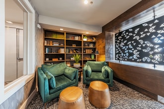 Lenox SoCo in Austin, TX - Foto de edificio - Building Photo