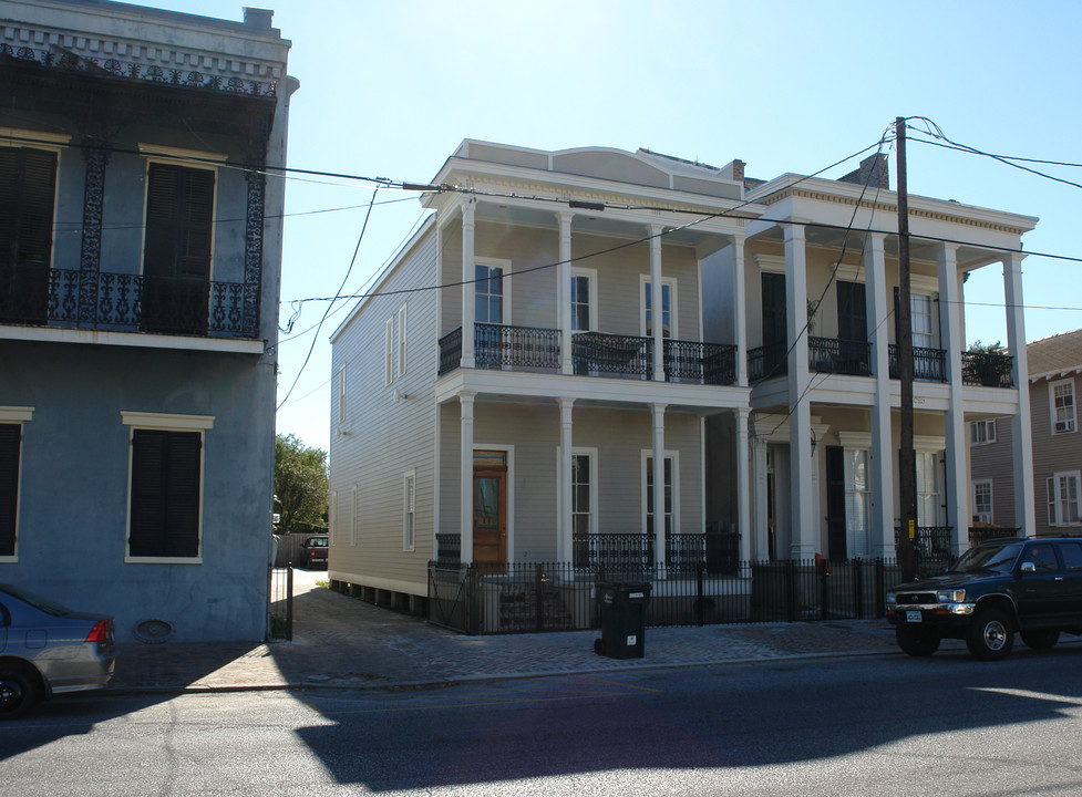 2020 Prytania St in New Orleans, LA - Building Photo