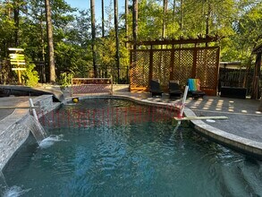 2576 Blue Dog Ct in Creedmoor, NC - Foto de edificio - Building Photo