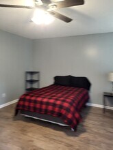 3928 Fouraker Rd, Unit 1 in Jacksonville, FL - Foto de edificio - Building Photo