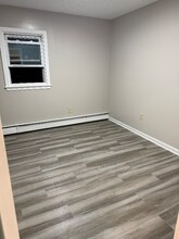 654 Alden St in Fall River, MA - Building Photo - Building Photo