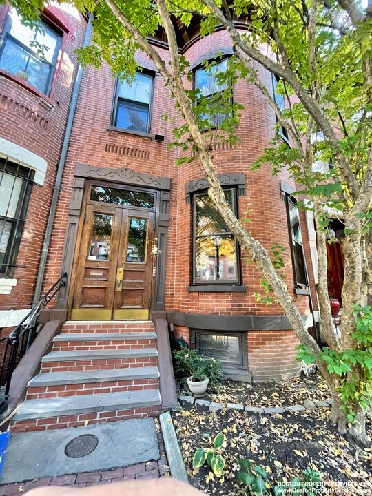 15 Worthington St, Unit 2 in Boston, MA - Foto de edificio