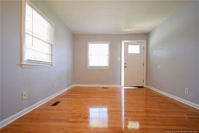 5330 Plateau Ct in Fayetteville, NC - Foto de edificio - Building Photo